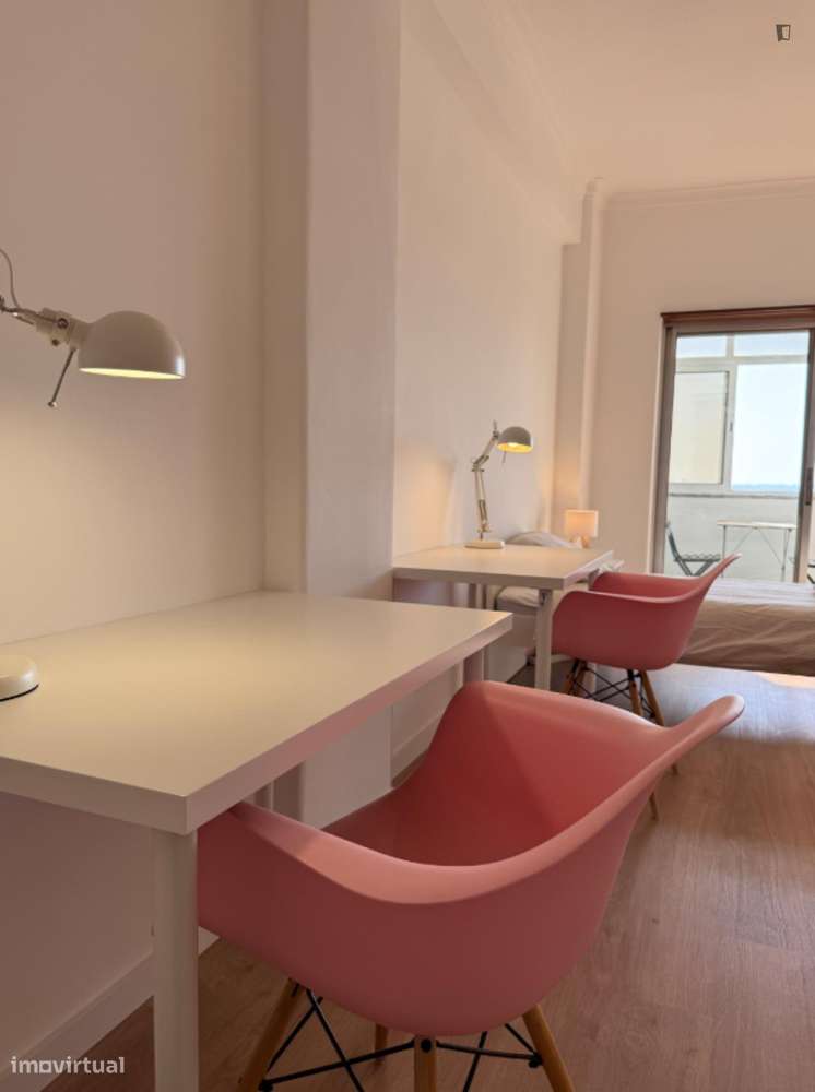 Quarto - localizado em Almada Lisbon - Grande imagem: 4/7