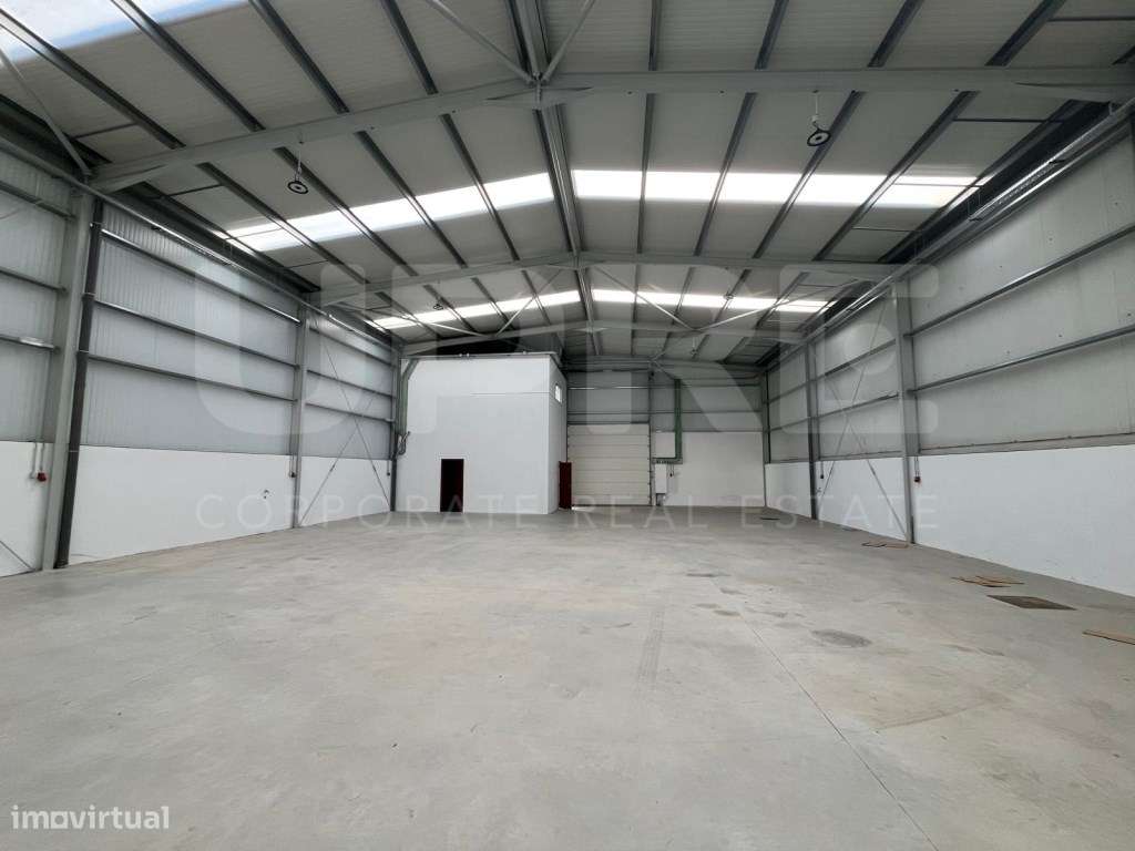 Armazém | ARRENDA | VILA DO CONDE (ZI AVELEDA) - Grande imagem: 4/6