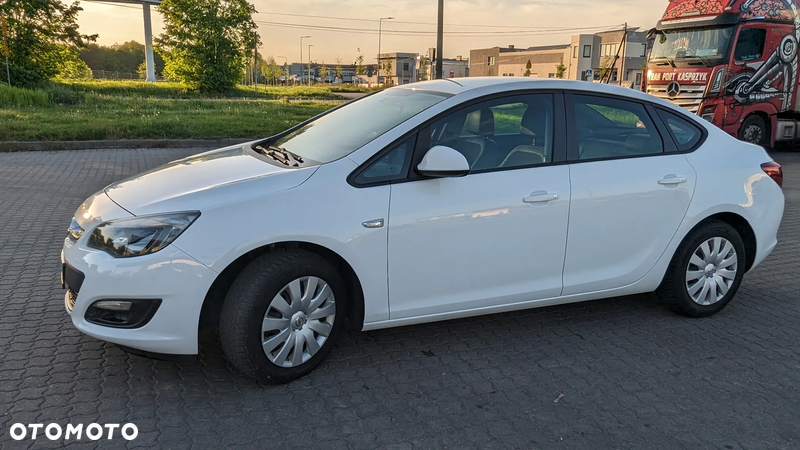 Opel Astra IV 1.4 T Active - 8