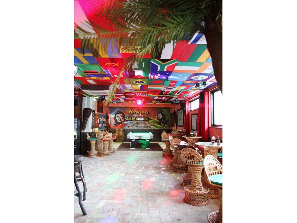 Espaço comercial localizado na zona histórica de Albufeira. - Grande imagem: 5/22