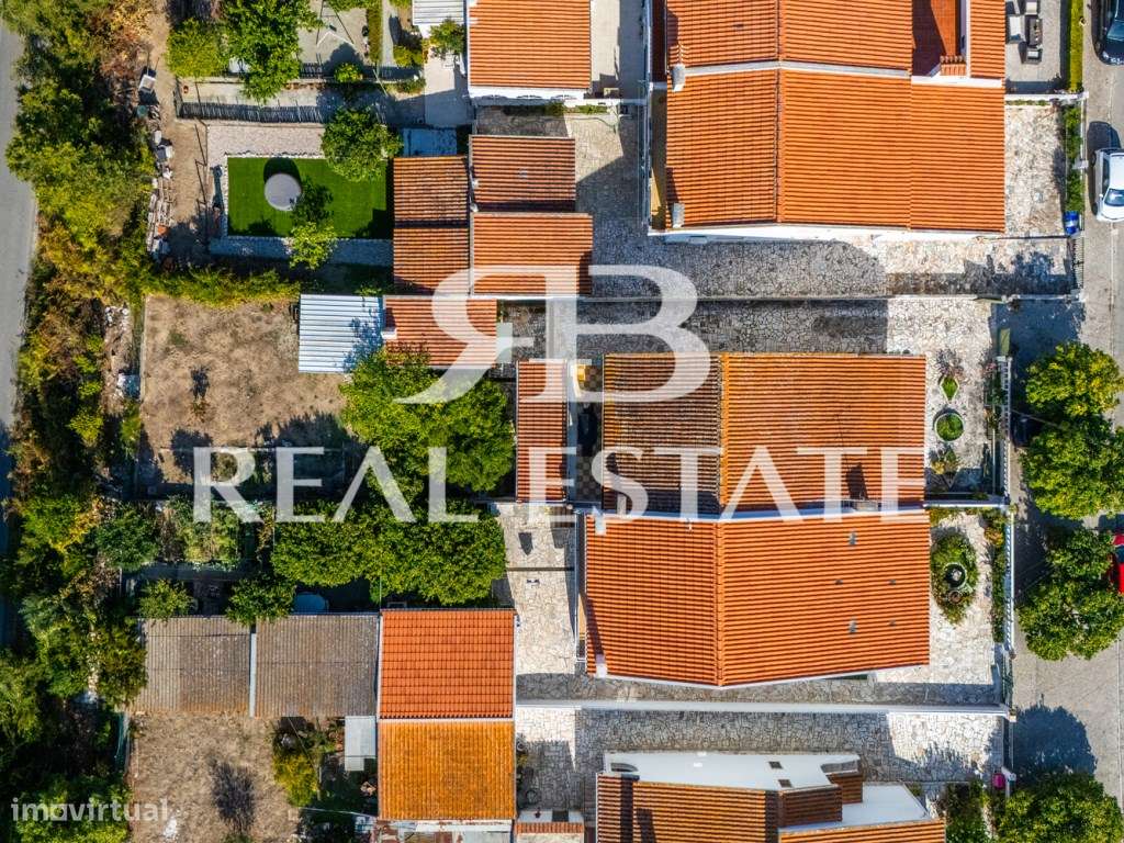 CASA T5 + JARDIM +VISTA + ADEGA + GARAGEM |ANEXO - V.N.AZEITÃO-33