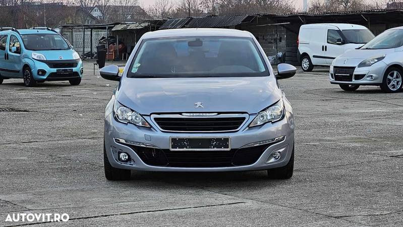 Peugeot 308 - 11