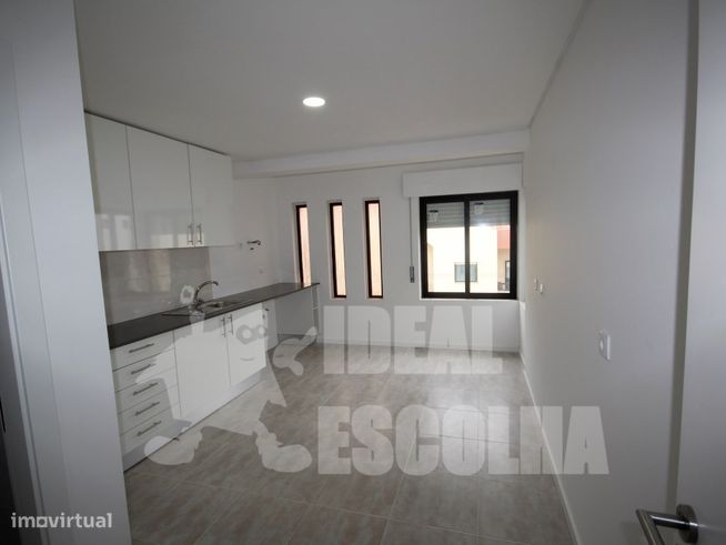T3 AMORA 275 000€
TOTALMENTE RENOVADO.-3