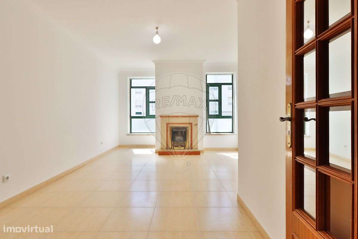 Apartamento T3 para arrendamento - Grande imagem: 2/22