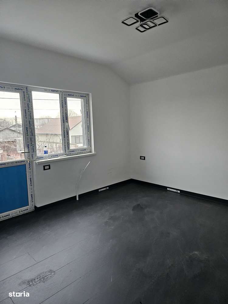 CASA 5 CAMERE - LUMINA-7