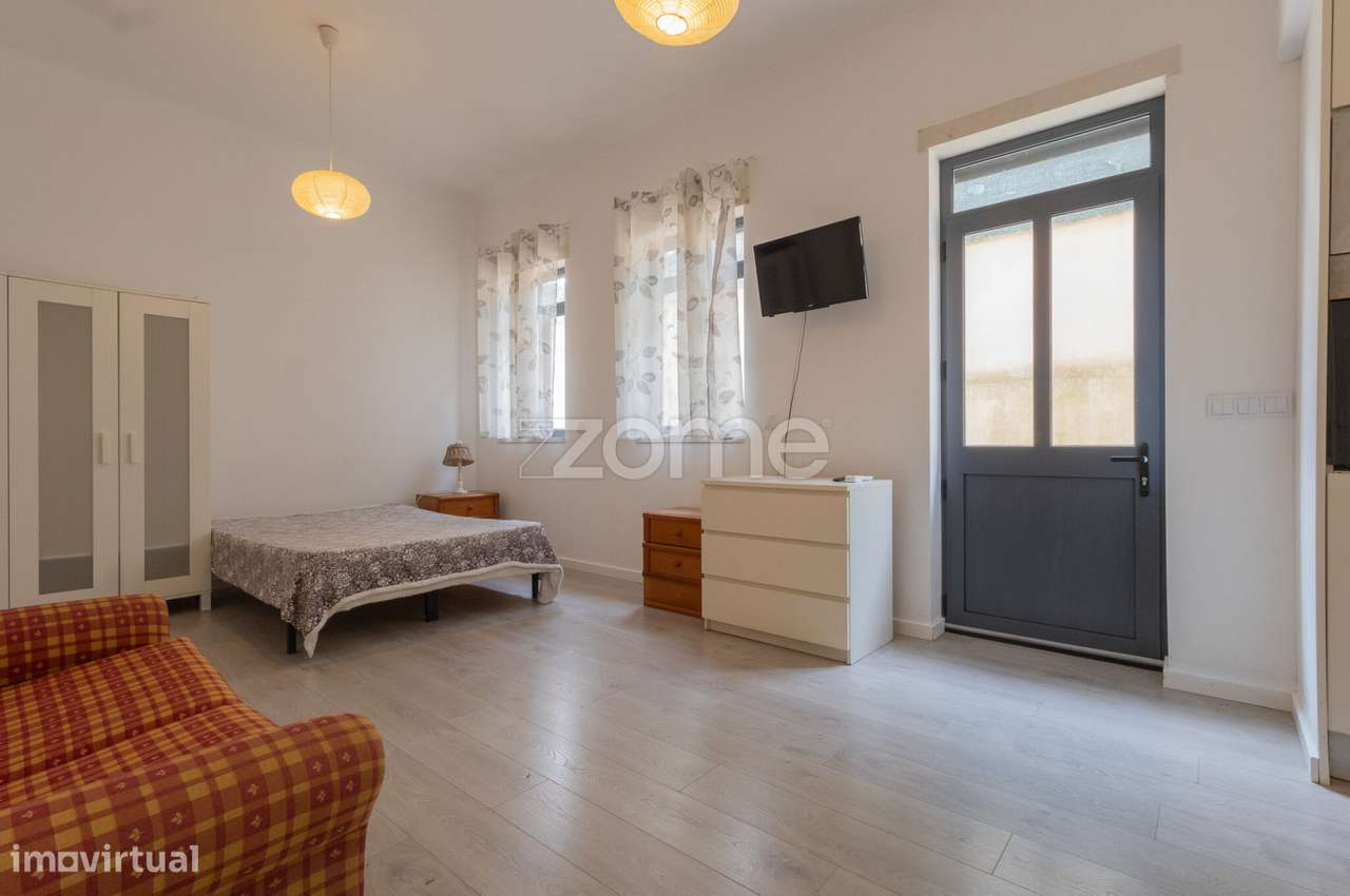 Estúdio com Terraço Privativo, Equipado e Mobilado no Beato. - Grande imagem: 3/10