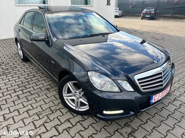 Mercedes-Benz E 250 CDI DPF BlueEFFICIENCY 7G-TRONIC Avantgarde - 2