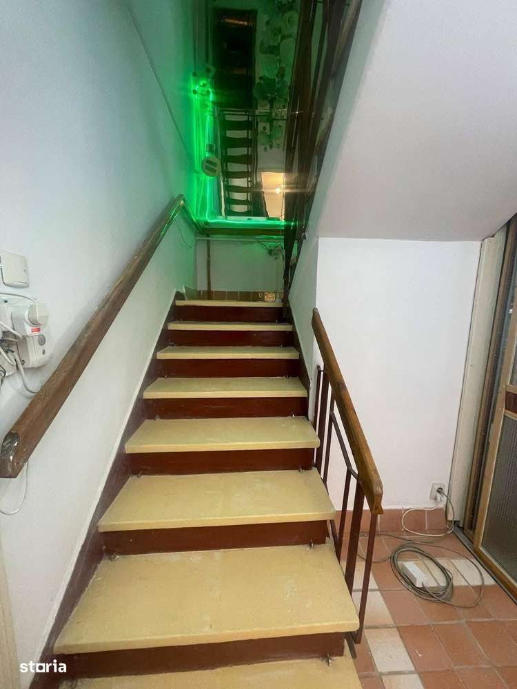 De vanzare duplex cu 4 camere, 3 balcoane,  in zona Hotel Roman - Imagine principală: 5/8