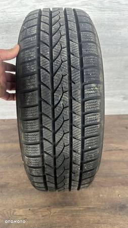 FORD ECOSPORT FELGA Z OPONĄ ZIMOWĄ 6X15 ET37,5 5X108 195/60R15 - 2