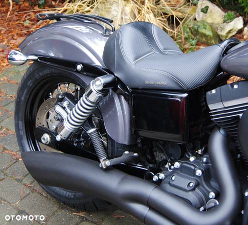 Harley-Davidson Dyna Street Bob - 9