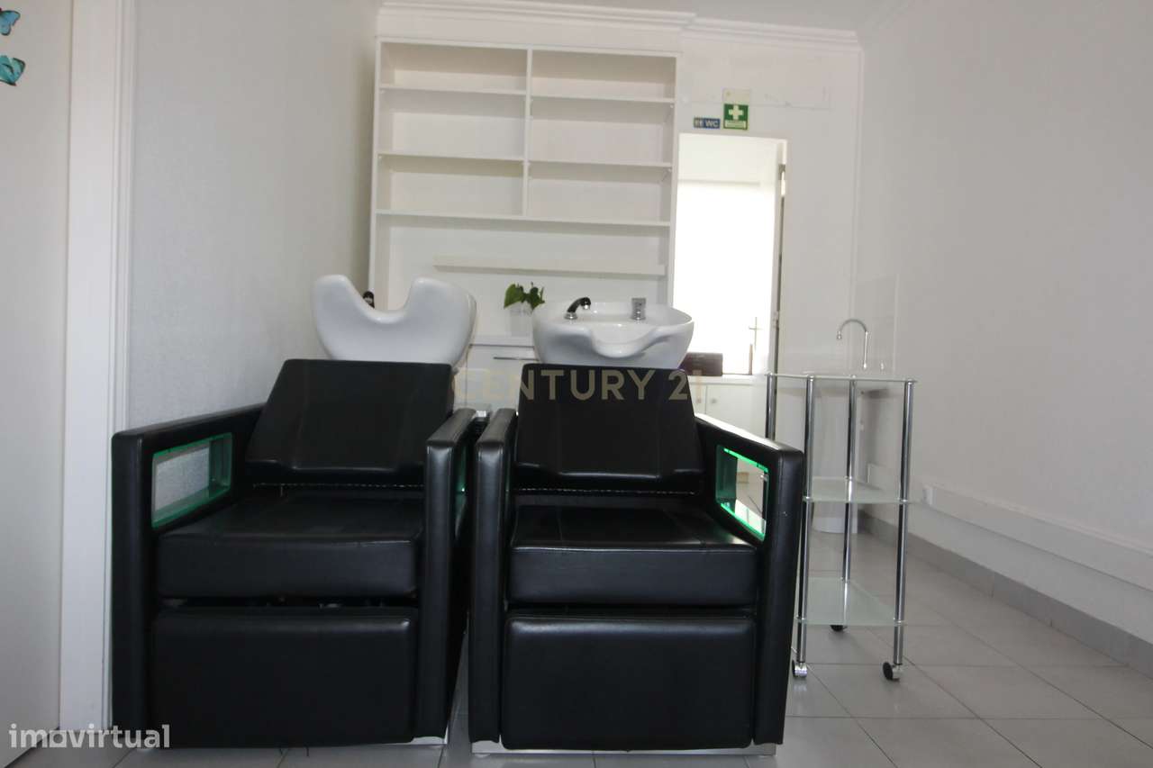 Loja de Cabeleireiro para Arrendamento – Carcavelos - Grande imagem: 2/17