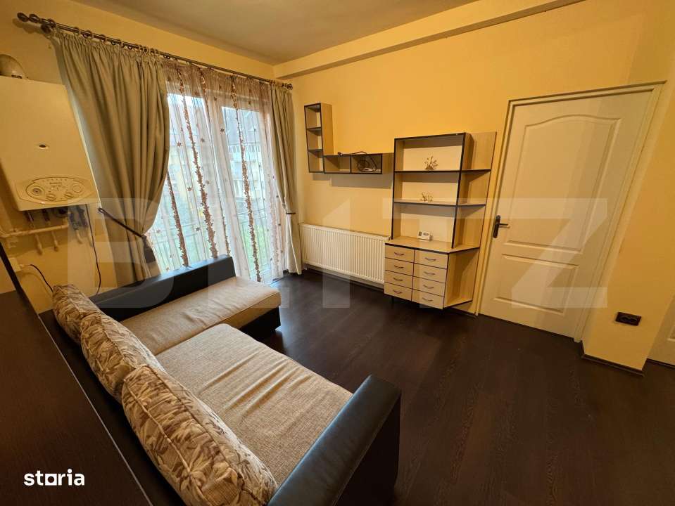 Apartament cu 3 camere, 58 mp, parcare, zona Porii - Imagine principală: 4/10