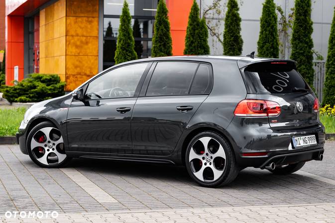 Volkswagen Golf VI 2.0 TSI GTI DSG - 18