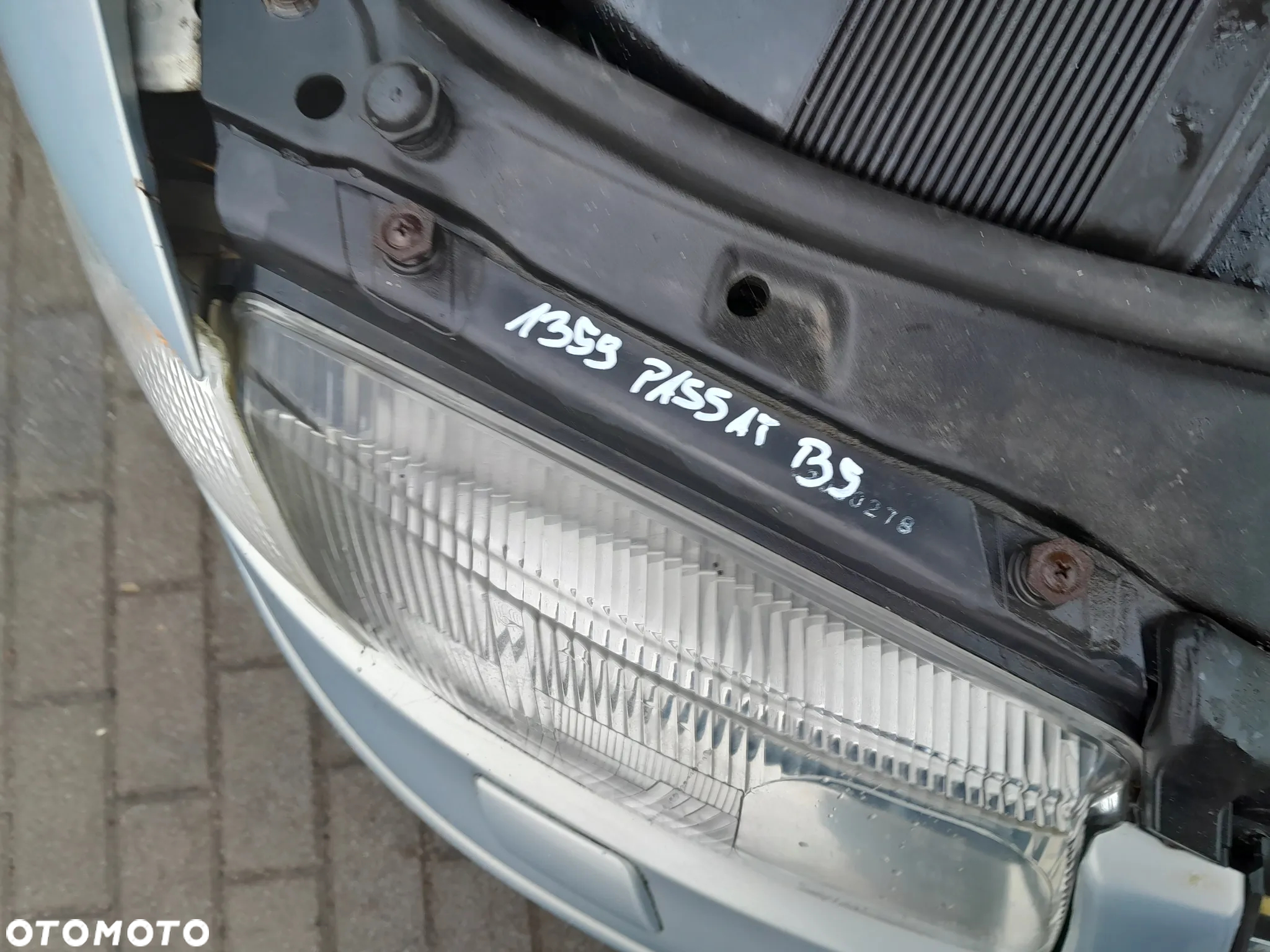 VW PASSAT B5 LAMPA REFLEKTOR PRAWA PRZEDNIA PRAWY PRZÓD - 2