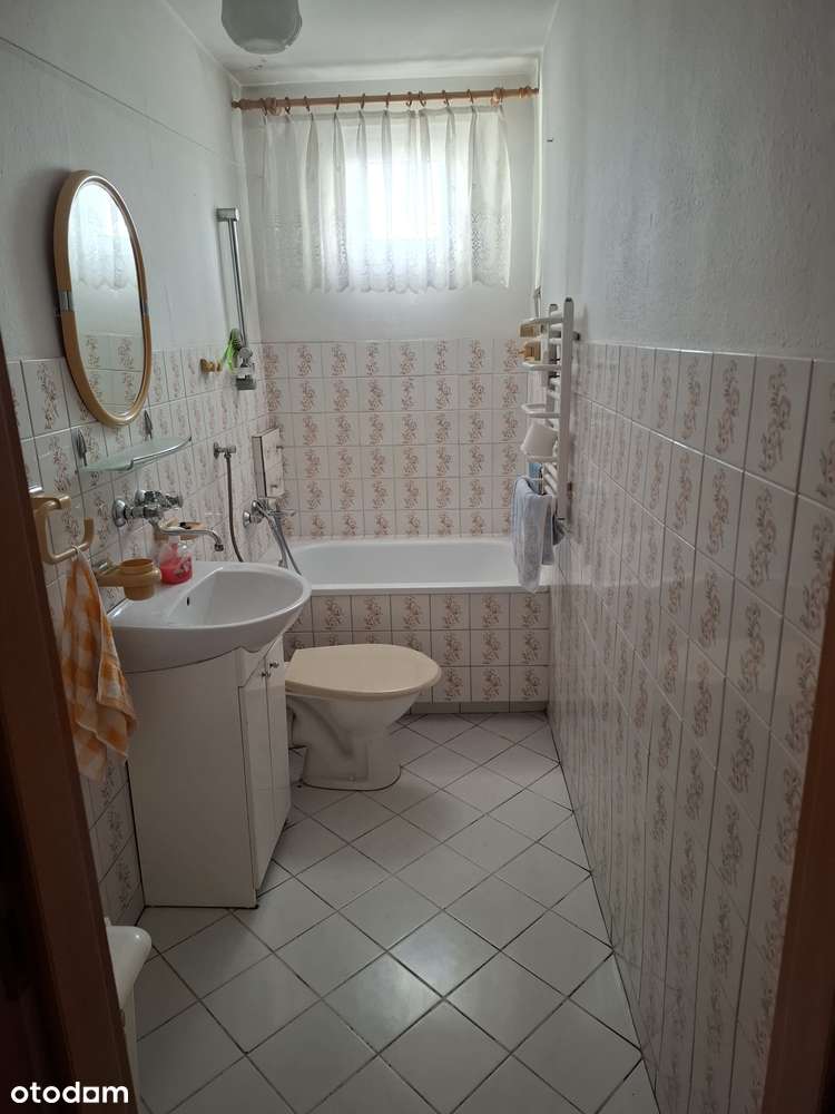 Przestronne mieszkanie z balkonem i garażem - Pełny obrazek: 4/7