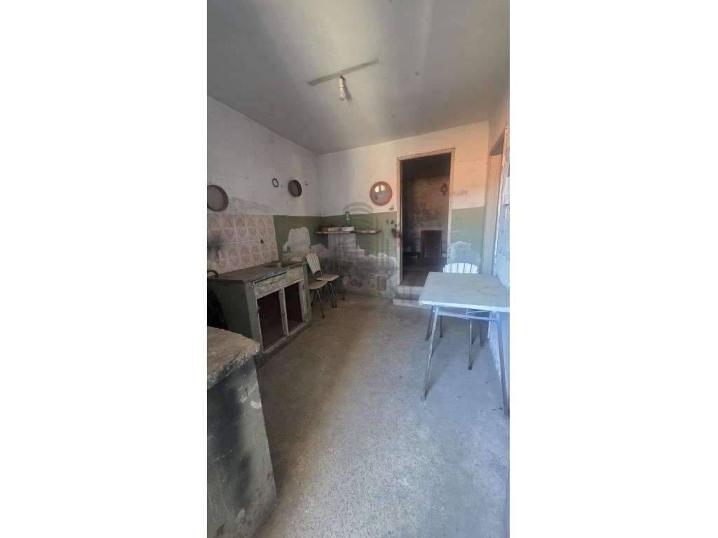 Moradia T2 + T2, em Gondomar - Oportunidade de Investimento-16
