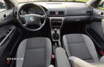 Skoda Octavia 1.8T Tour Business - 8