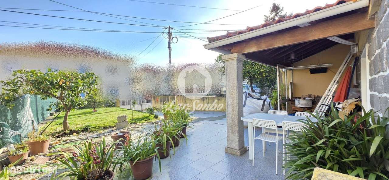 Moradia bifamiliar T3 centro de Famalicão - Grande imagem: 2/19