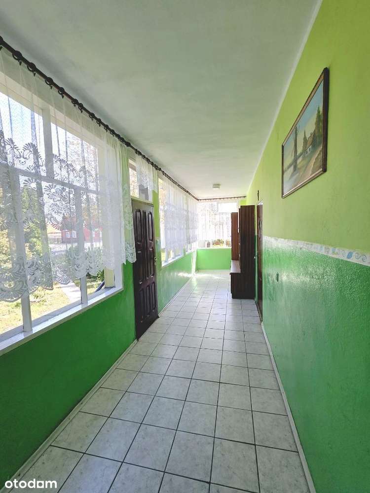 Dom pod miastem 5 pokoi 3 garaże  ogród i sad-16