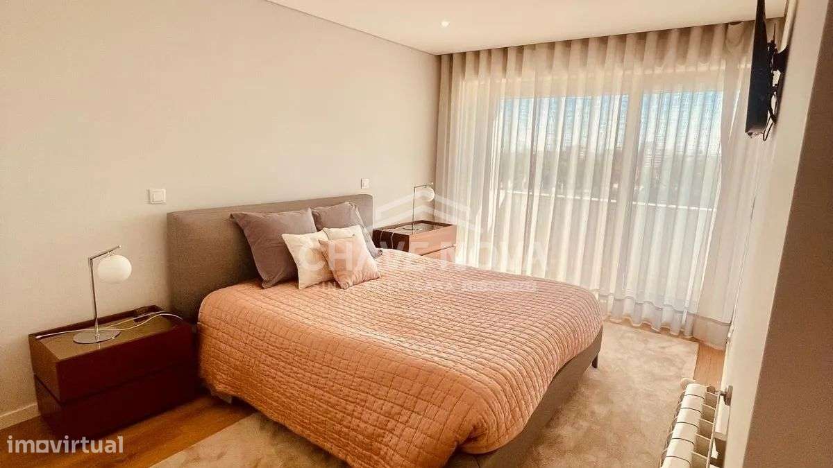 T3 c/ 2 Lugares de Garagem em Paranhos-9