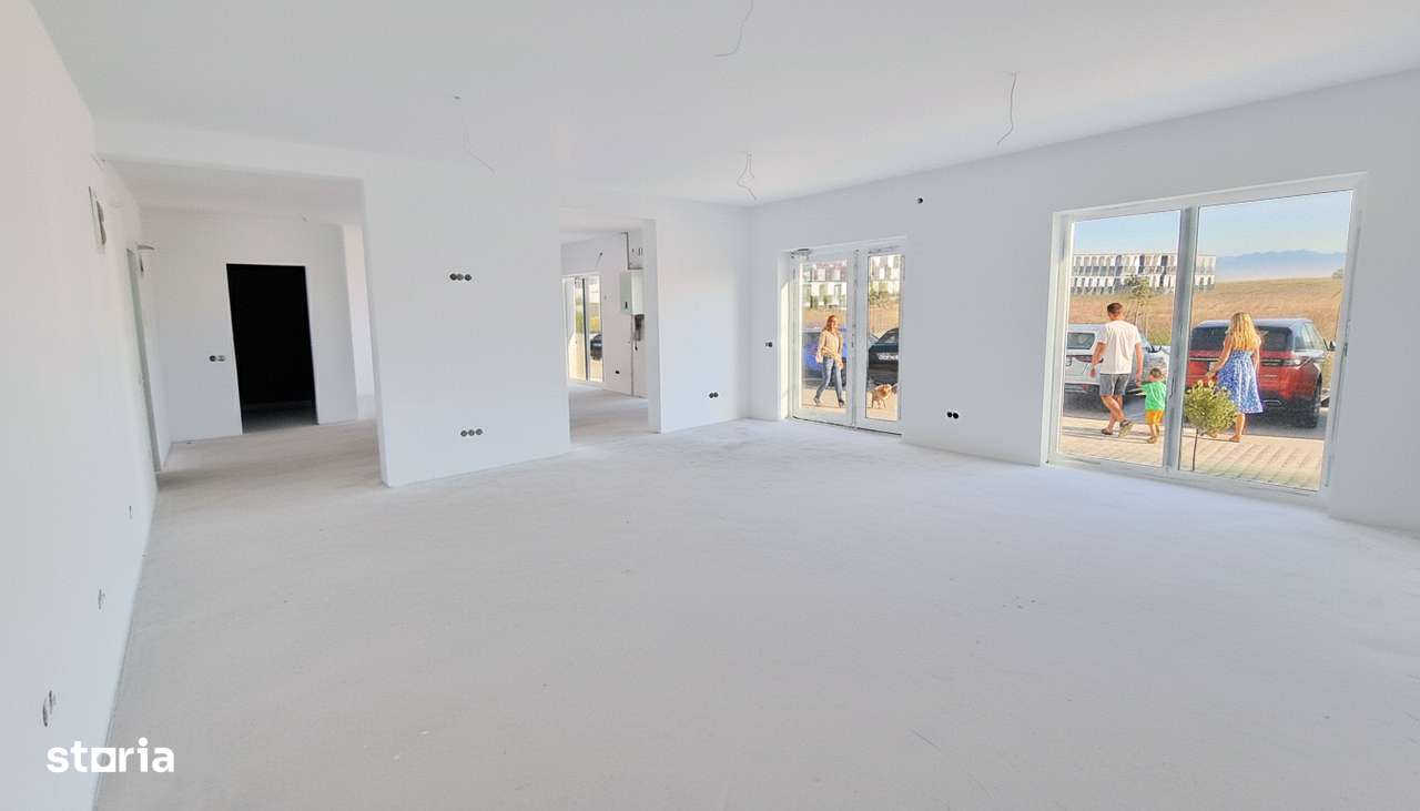 Spatiu Comercial, 4 Vitrine, Open Space, 72 mp - Str. Doamna Stanca - Imagine principală: 5/9