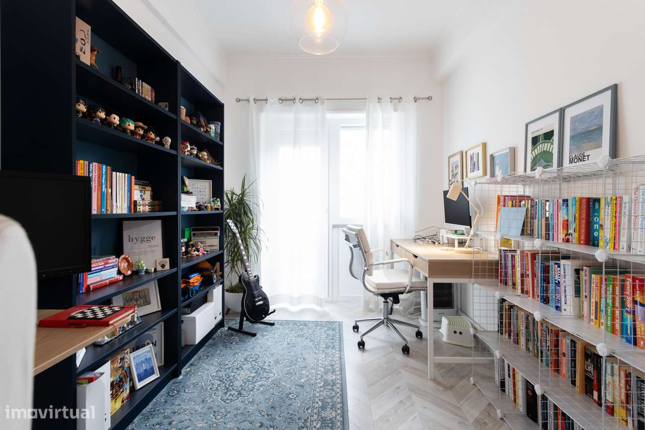 APARTAMENTO T2 EM MASSAMÁ-17