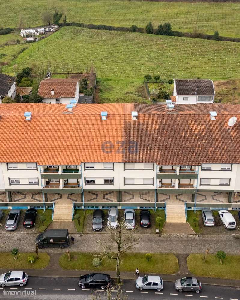 Loja, 169 m², Candoso São Tiago e Mascotelos-24