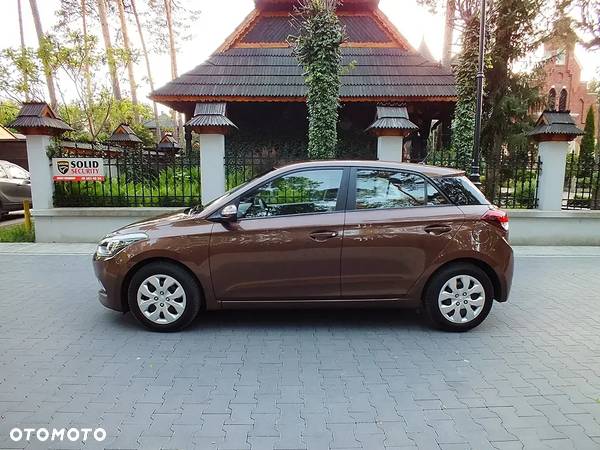 Hyundai i20 1.4 YES Gold - 6