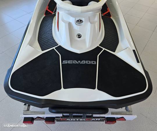 Sea-Doo RXT 300 RS - 8