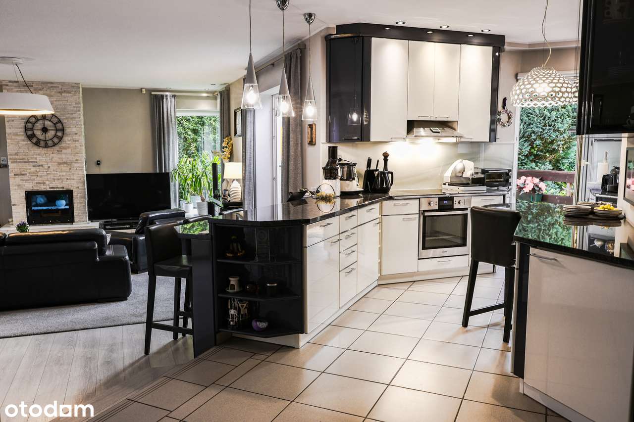 Dom Gdynia z garażem i zielonym otoczeniem-6