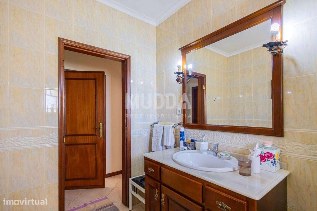 Moradia T4 à venda em Mataduços, Esgueira, Aveiro – Espaço, Conforto e-40