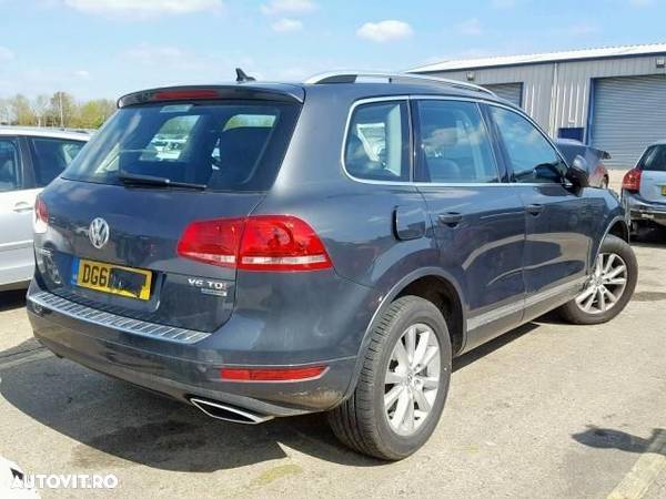 Dezmembrez Volkswagen Touareg 3.0tdi 2013 4x4 - 1