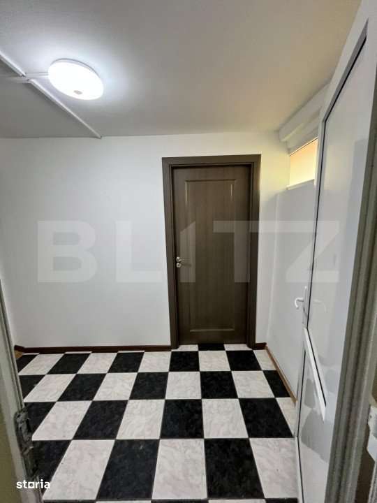 Oportunitate! Casa Individuala/Pensiune, 14 camere, 408 mp, zona Piata - Imagine principală: 5/7