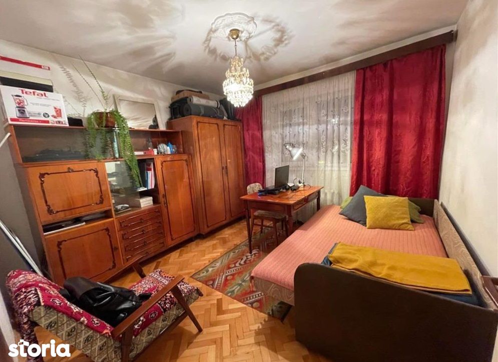 Apartament cu 3 camere decomandat, situat in cartierul Marasti