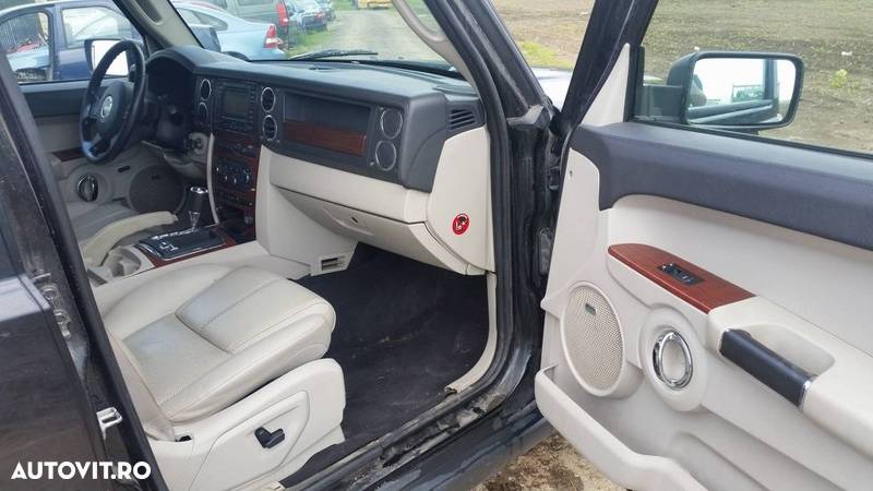 Dezmembrez Jeep Commander 3.0 CRD 2008 - 2