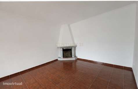 Casa localizada em Viana do Alentejo com 3 Quartos-3