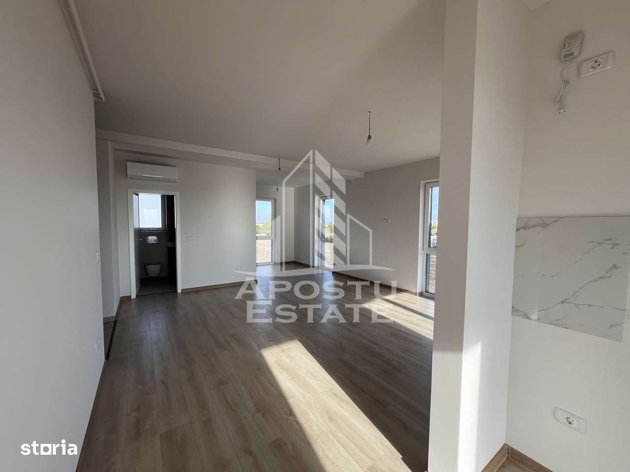 Apartament 2 camere, modern în zona Torontalului cu terasă spatioasa - Imagine principală: 3/16