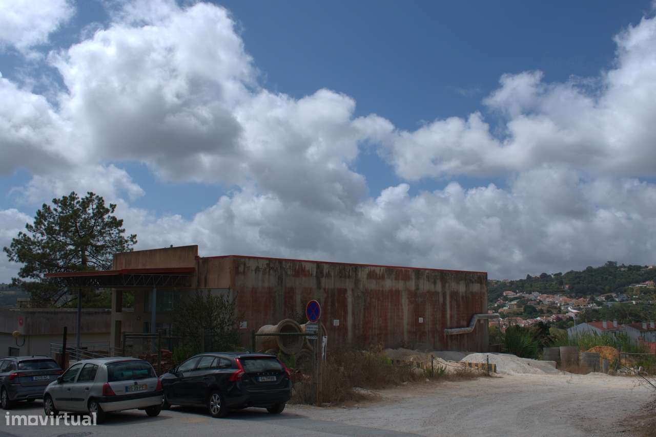 Espaço comercial de 451m² com estacionamento - Grande imagem: 5/17