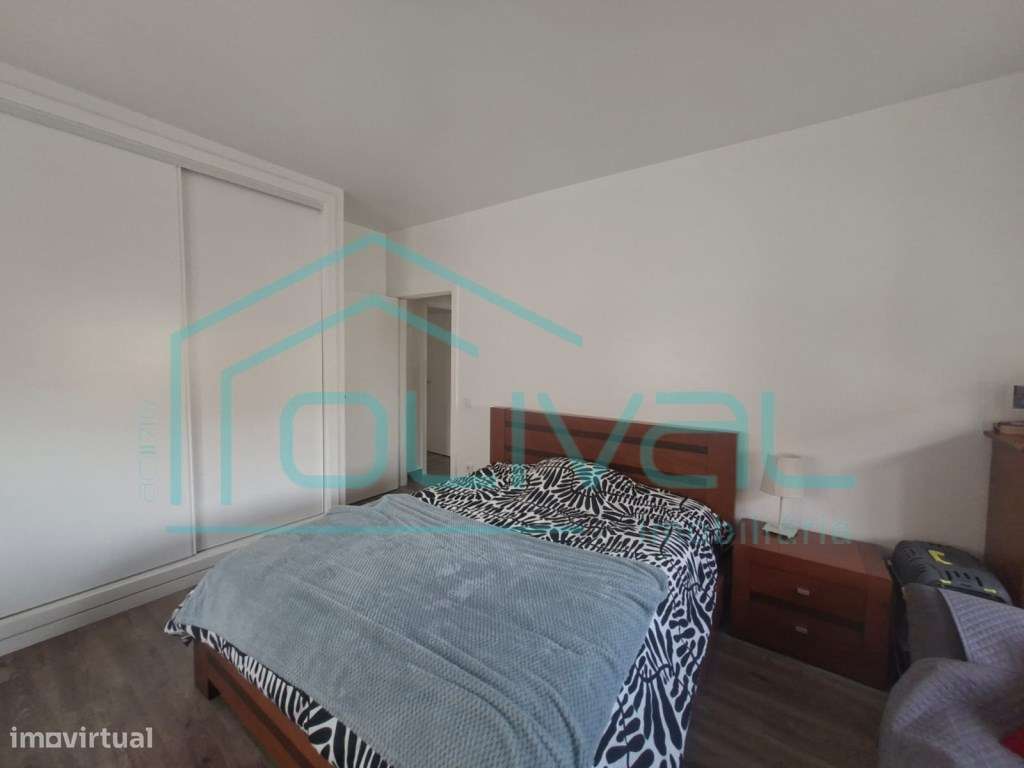 Apartamento T3 com Excelente Áreas-12