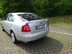 Skoda Octavia 2.0 FSI Ambiente - 3