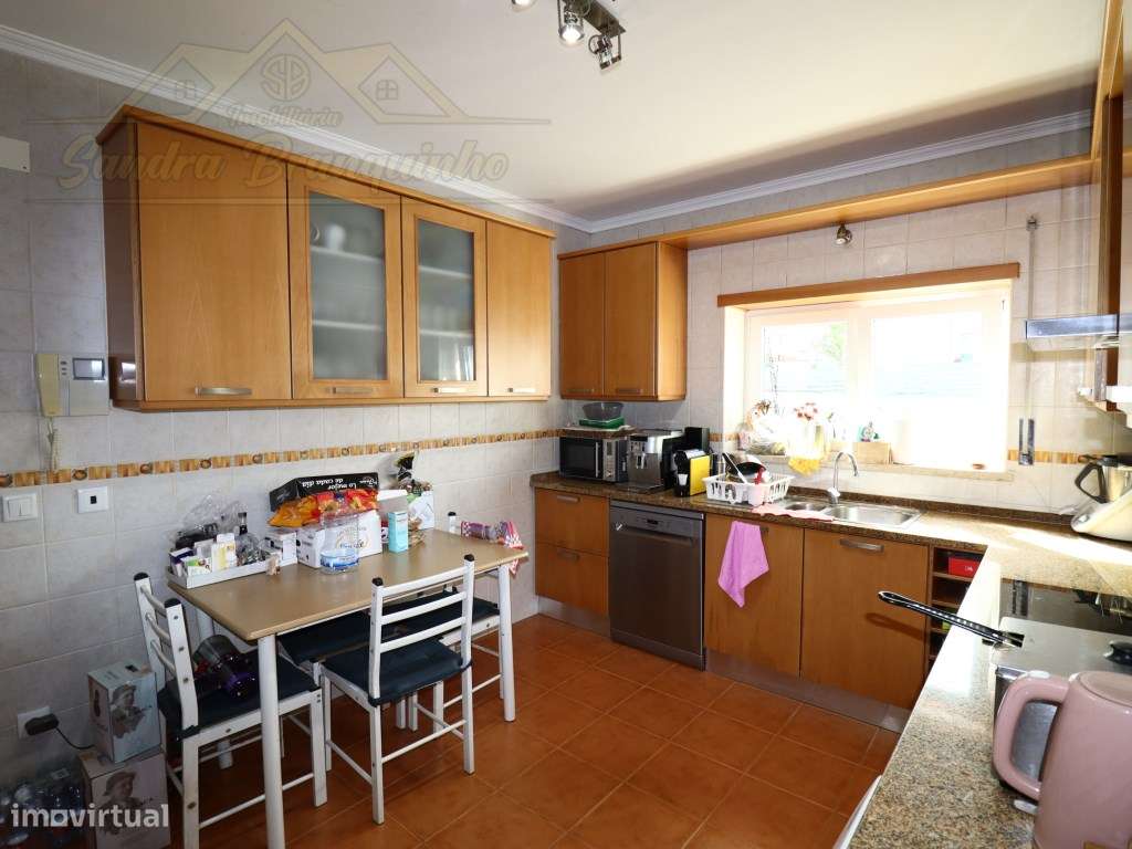 Moradia T3 com garagem e logradouro-9