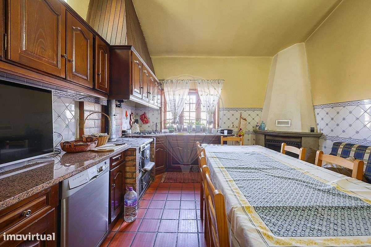 Moradia T3 | Anexo T1 | 628m2 | Lote 2140m2 | 10 min Centro Águeda-30