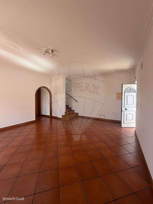 Apartamento T2 para arrendamento - Grande imagem: 2/12