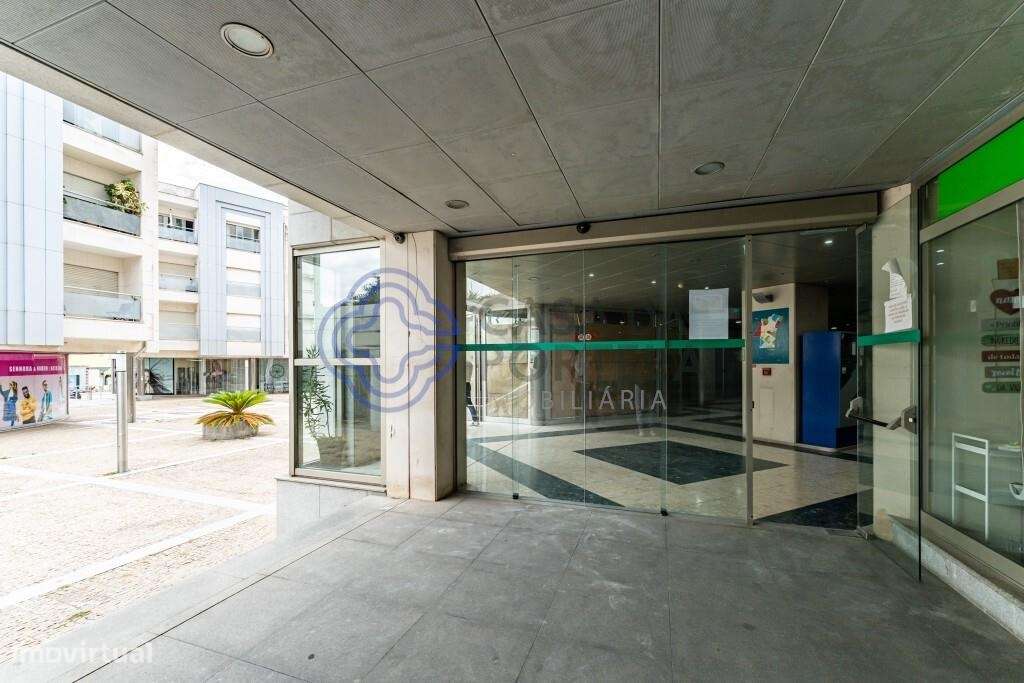 Loja centro comercial Emporium - Grande imagem: 5/8