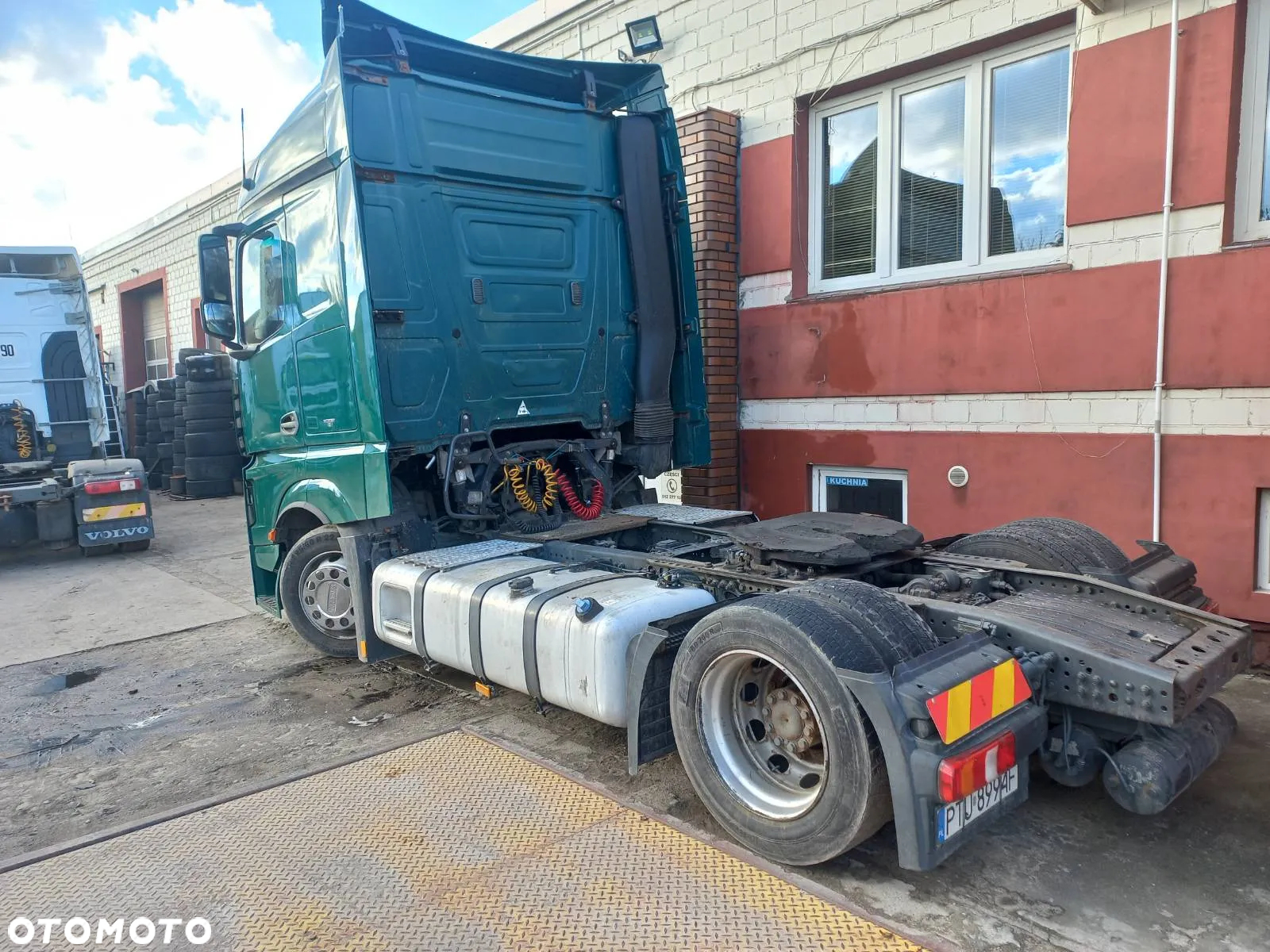 Mercedes-Benz actros - 2