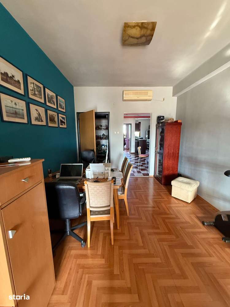 Apartament de 4 camere în emblematicul Bloc Zodiac – boxă inclusă-3