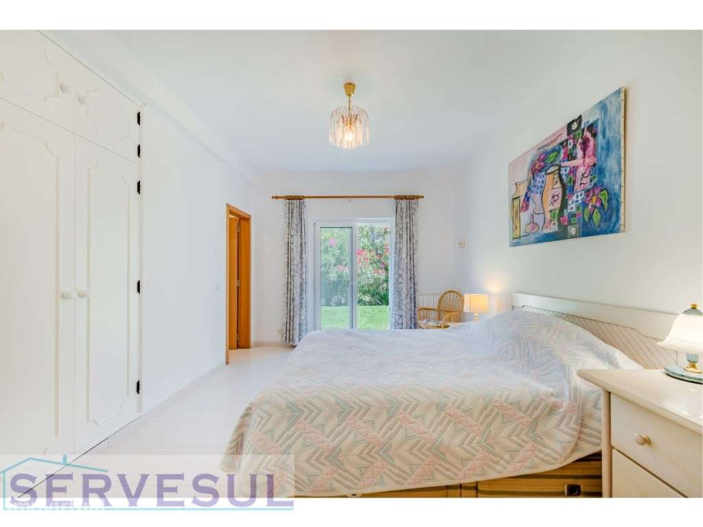 Moradia Deslumbrante de 2 andares com 274 m², composta por 4 quarto...-29