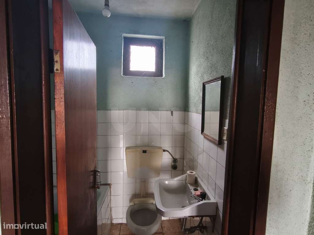 Moradia com vistas para a Serra da Estrela. Fantástica oportunidade!-15