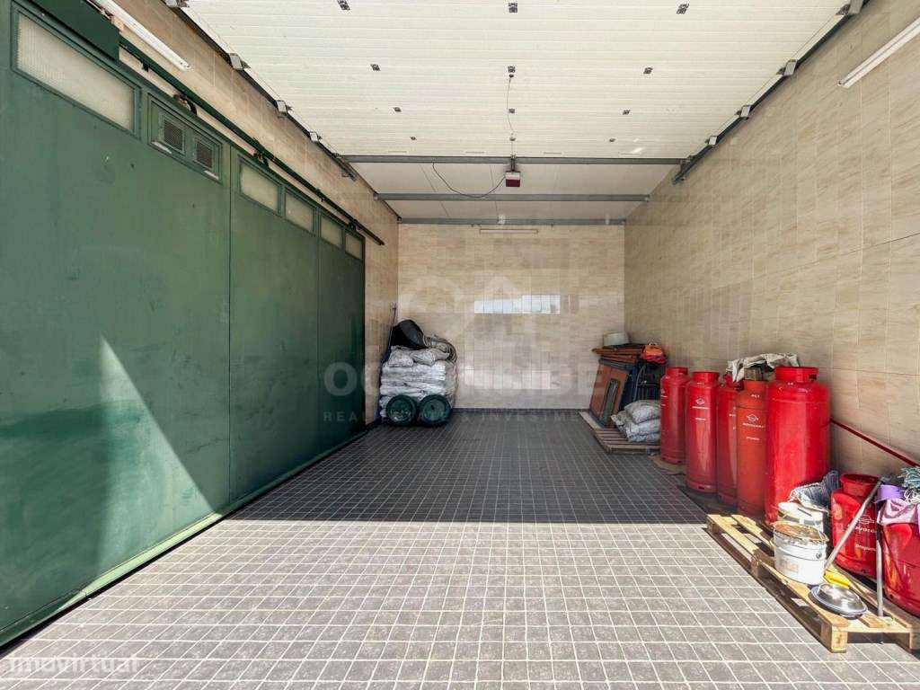 Moradia T4 independente em Castelo Branco-7