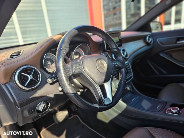 Mercedes-Benz GLA 220 CDI 4Matic 7G-DCT Style - 10